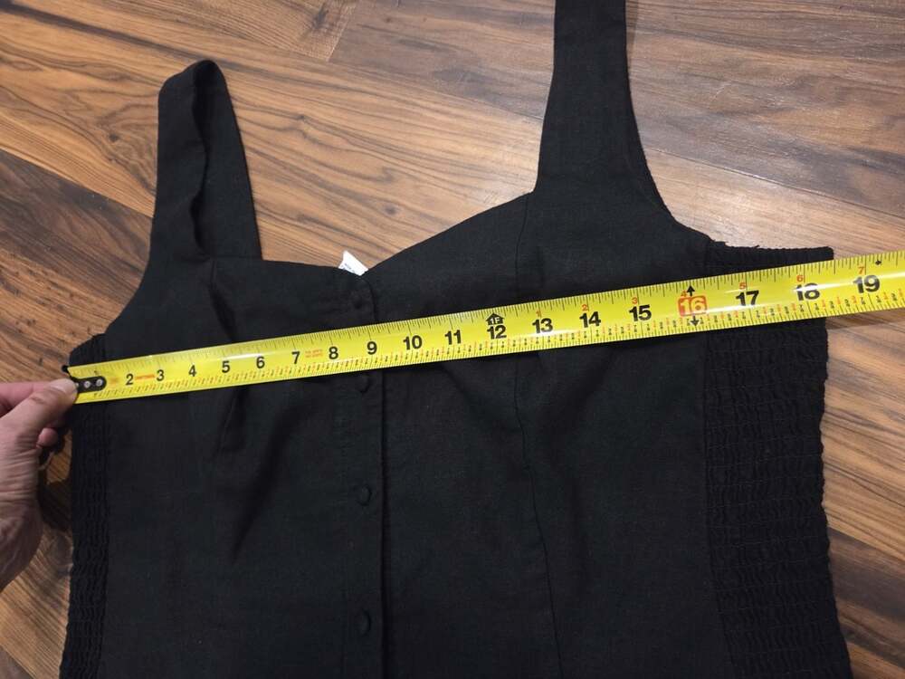 Old Navy Black Linen Blend Bodice Vest Tank Top Sz L Smocked Side Square Neck - Picture 6 of 9